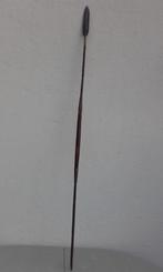 Antieke speer uit Afrika van ijzer en hout  150 cm lang, Ophalen