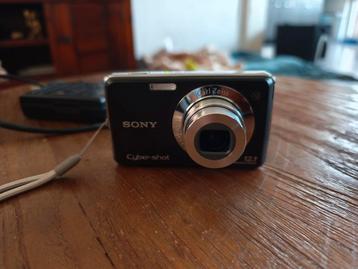 Sony cybershot dsc w210 digitale camera Carl zeiss lens  beschikbaar voor biedingen