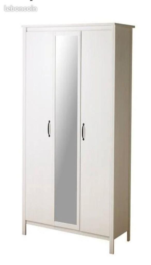 BRUSALI Kledingkast Wit 3 deuren spiegel, Huis en Inrichting, Kasten | Kledingkasten, Gebruikt, 150 tot 200 cm, 100 tot 150 cm