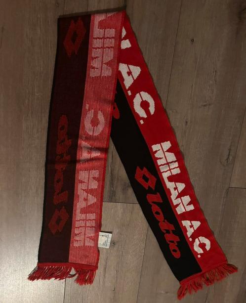 Vintage voetbalsjaal AC Milan Lotto, Verzamelen, Sportartikelen en Voetbal, Zo goed als nieuw, Vaantje of Sjaal, Buitenlandse clubs