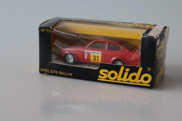 Opel Kadett GTE PantaShop rood met doosje, Hobby en Vrije tijd, Modelauto's | 1:43, Zo goed als nieuw, Auto, Solido, Ophalen of Verzenden