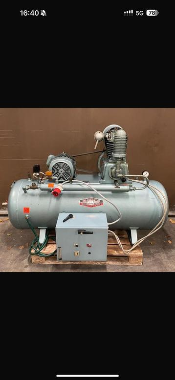 Zuigercompressor langzaamloper stiller dan de standaard beschikbaar voor biedingen
