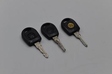 3X VW Volkswagen sleutel met chip? beschikbaar voor biedingen