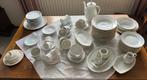 Compleet Servies met Gouden Rand, Antiek en Kunst, Antiek | Servies compleet, Ophalen of Verzenden