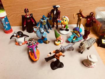 Actie poppen beschikbaar voor biedingen