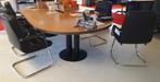kantoor tafel met stoelen, Ophalen, Met wielen, Zo goed als nieuw