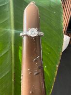 Diamond ring Antwerp met certificaat t.w.v €4950., Sieraden, Tassen en Uiterlijk, Ringen, Ophalen of Verzenden, Zo goed als nieuw