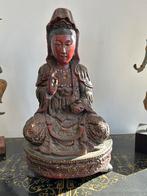 Een unieke antieke houten uitvoering van Quận Yin., Ophalen of Verzenden