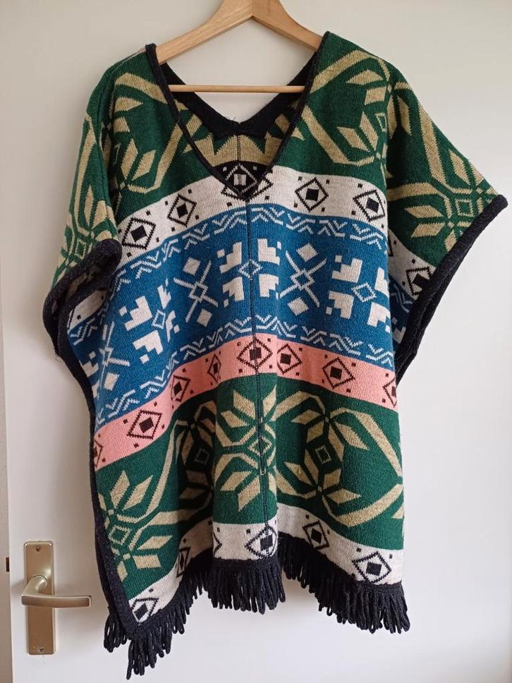 Super warm bohemian hippie poncho boho ibiza stijl 1 maat, Kleding | Dames, Jassen | Winter, Zo goed als nieuw, Overige kleuren
