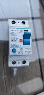 hager aardlekautomaat, Doe-het-zelf en Verbouw, Ophalen of Verzenden, Gebruikt, Overige typen