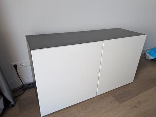 Bruine Ikea Besta kast met witte deuren lxbxh 120x42x64, Huis en Inrichting, Kasten | Televisiemeubels, Gebruikt, Minder dan 100 cm