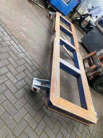 richtbank " car o liner"  beschikbaar voor biedingen