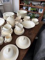 Vintage oud servies. Creme kleurig, Societe ceramic Maestich, Antiek en Kunst, Antiek | Servies compleet, Ophalen