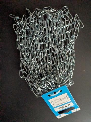 5 meter metalen ketting beschikbaar voor biedingen