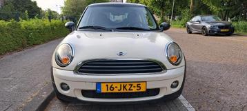 Mini 1.4 16V ONE 2009 Wit, nwe.APK augustus 2026! beschikbaar voor biedingen