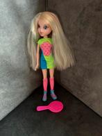 Moxie Girlz Magic Hair color studio Avery, Ophalen, Zo goed als nieuw, Pop