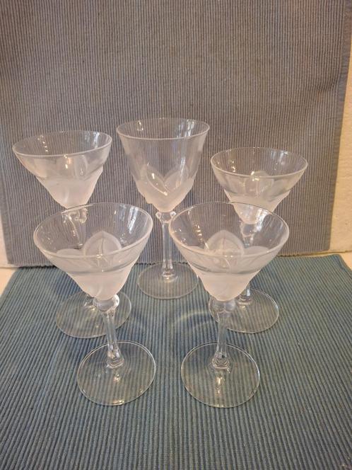 Crystal d'Arques - 5 mooie glazen met gesatineerde bloem, Antiek en Kunst, Antiek | Glas en Kristal, Ophalen of Verzenden