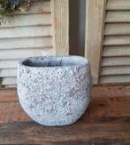 PTMD Bloempot grijs stoer en sobere pot, Tuin en Terras, Bloempotten, Binnen, Ophalen of Verzenden, Zo goed als nieuw, Overige vormen