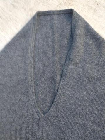 Nieuw, duur, grijs, wollen vest/poncho 100% kasjmier  beschikbaar voor biedingen
