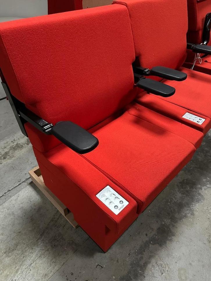 Elektrisch verstelbare Ahrend stoelen – inclusief voeding, Huis en Inrichting, Stoelen, Gebruikt, Eén, Stof, Overige kleuren, Ophalen