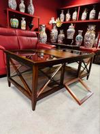 Prachtige klassieke vitrinetafel salontafel, Antiek en Kunst, Curiosa en Brocante, Ophalen