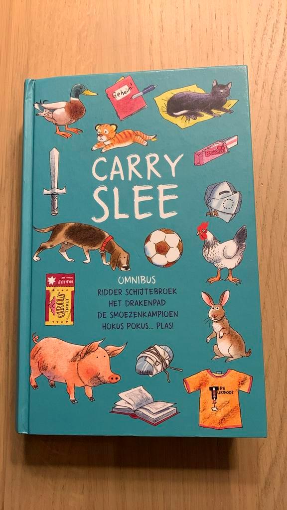 Carry Slee - Carry Slee omnibus, Boeken, Kinderboeken | Jeugd | onder 10 jaar, Zo goed als nieuw, Fictie algemeen, Ophalen of Verzenden