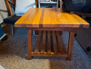 Houten tafeltje bijzet tafel 