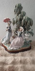 Lladro 'Ladies under the willow' Porseleinen Beeld, Ophalen of Verzenden