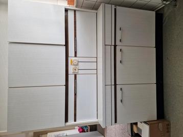 Originele vintage keuken buffetkast  beschikbaar voor biedingen