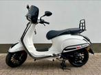 Vespa, Fietsen en Brommers, Scooters | Vespa, Ophalen, Overige modellen, Maximaal 45 km/u, Zo goed als nieuw
