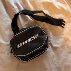 Dainese - motor heuptasje, Motoren, Ophalen of Verzenden, Zo goed als nieuw
