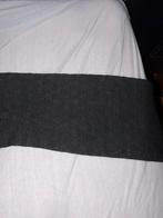 Mooie grijze Prada sjaal, Kleding | Dames, Mutsen, Sjaals en Handschoenen, Ophalen of Verzenden, Zo goed als nieuw