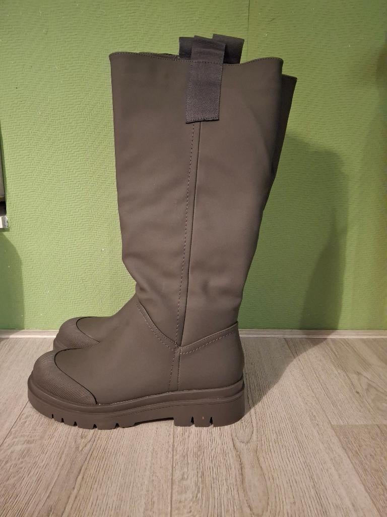 Hoge laarzen nieuw maat 40 kaki groen, Kleding | Dames, Schoenen, Nieuw, Ophalen of Verzenden, Groen, Hoge laarzen
