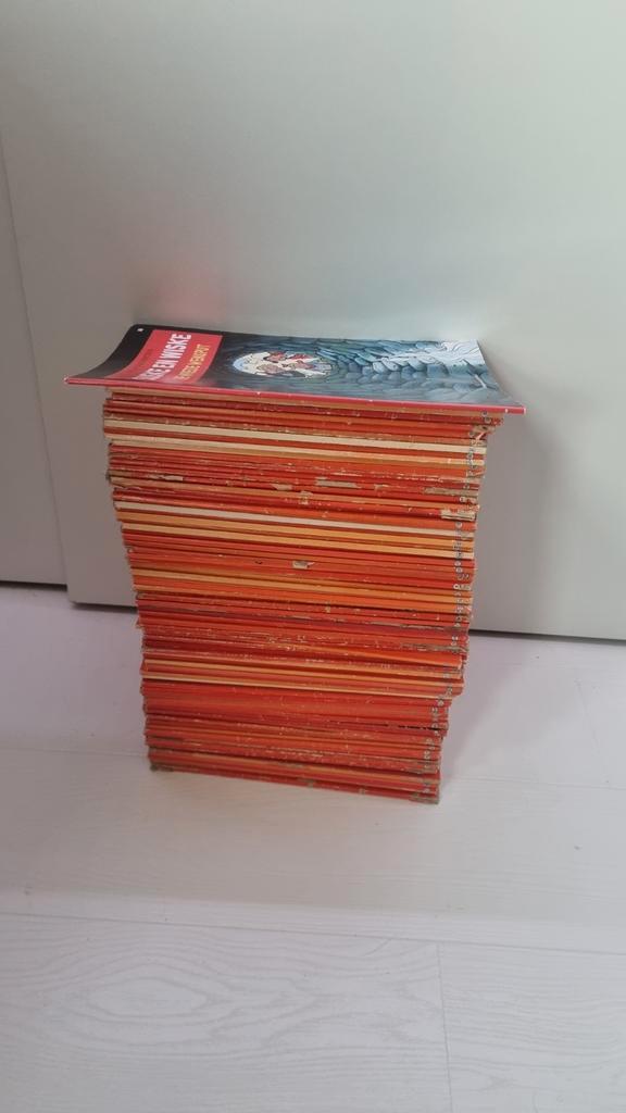 Heel veel Suske en Wiske. Zie beschrijving voor details, Boeken, Stripboeken, Gelezen, Meerdere stripboeken, Ophalen of Verzenden