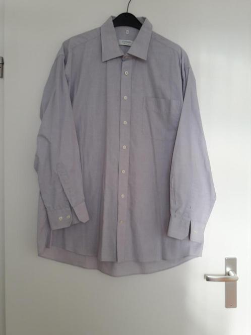 Prachtig overhemd aparte mooie gladde stof kleur licht lila., Kleding | Heren, Overhemden, Zo goed als nieuw, Halswijdte 43/44 (XL)