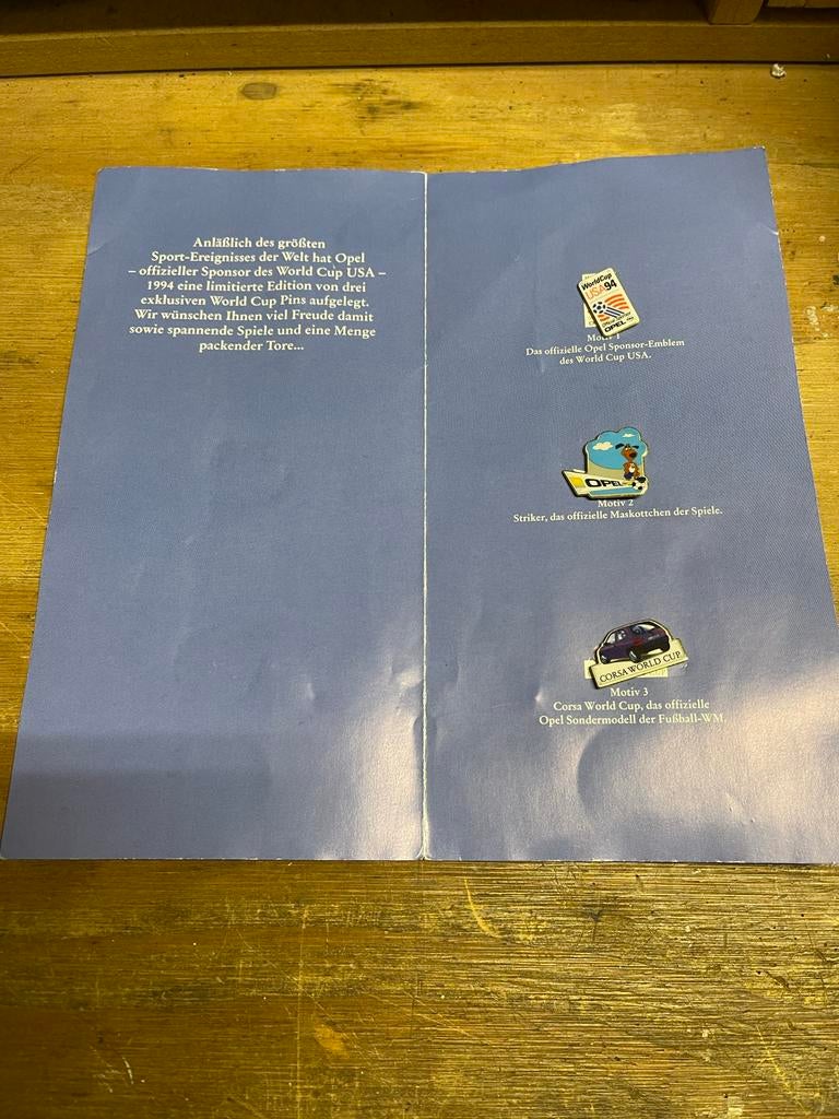 Opel Pins Calibra, Corsa, Voetbal - Set, Ophalen of Verzenden, Nieuw, Merk, Speldje of Pin