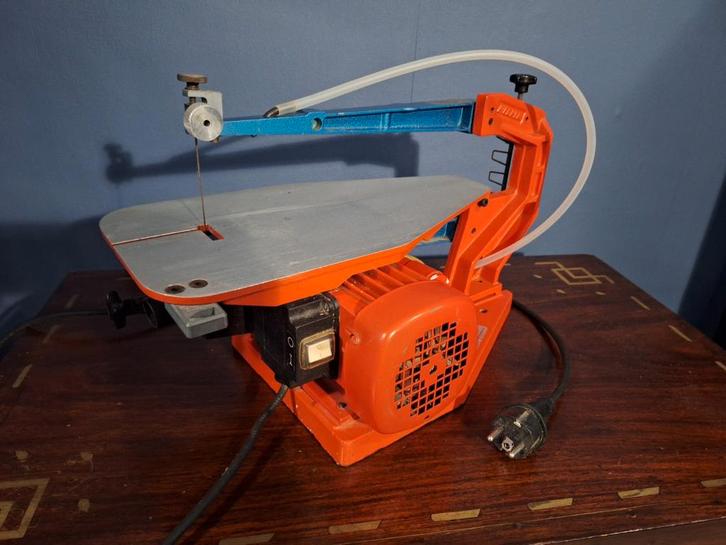 Hegner Multi Cut 1 Figuurzaagmachine, Doe-het-zelf en Verbouw, Gereedschap | Zaagmachines, Gebruikt, Figuurzaag, Minder dan 600 watt