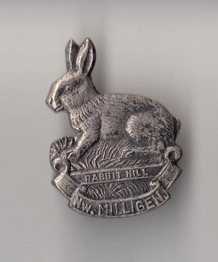 Nieuw Millingen Rabbit Hill Konijn broche, Verzamelen, Speldjes, Pins en Buttons, Gebruikt, Speldje of Pin, Overige onderwerpen