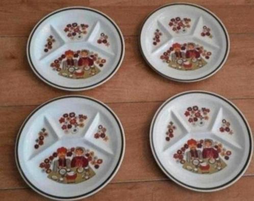 Vier Fondueborden FF Figgjo Flint Turi Design Folkore Norway, Huis en Inrichting, Keuken | Servies, Zo goed als nieuw, Overige stijlen