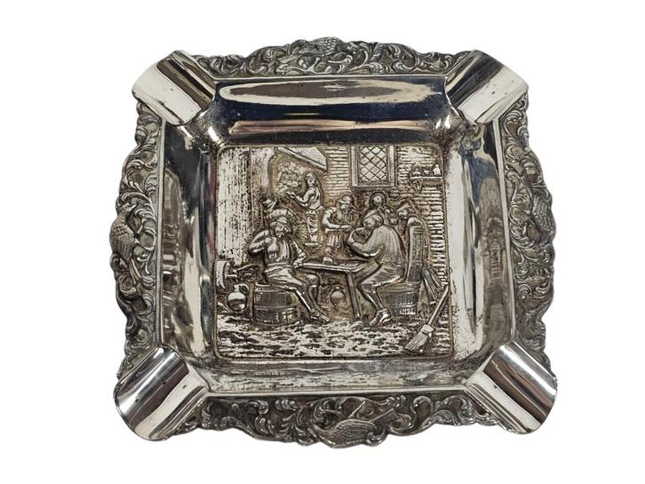 Asbak - verzilverd - gegraveerde scene - 3e kwart 20e eeuw, Antiek en Kunst, Antiek | Goud en Zilver, Zilver, Ophalen of Verzenden