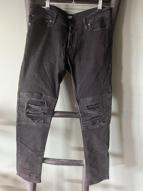 Zwarte Jack & Jones spijkerbroek 33/32 jeans gaten denim, Kleding | Heren, Spijkerbroeken en Jeans, Gedragen, W33 - W34 (confectie 48/50)