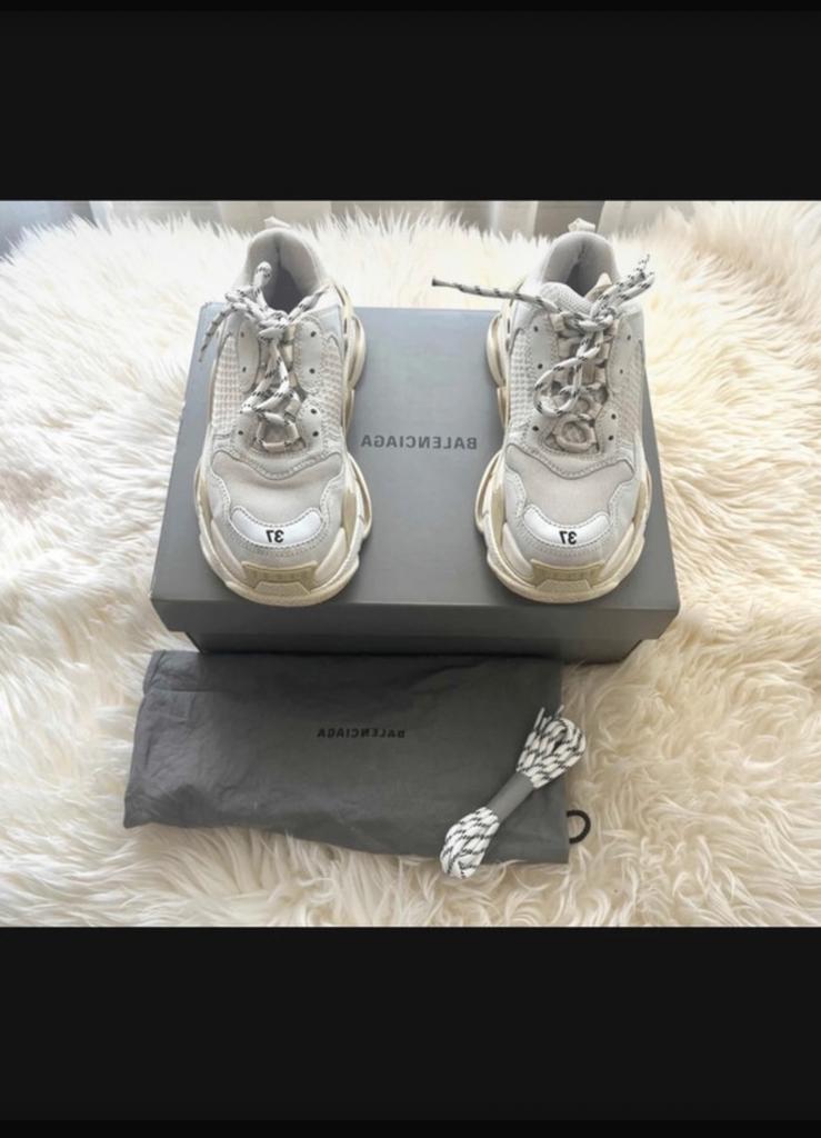 Balenciaga triple s, Ophalen of Verzenden, Zo goed als nieuw, Zwart, Sneakers of Gympen