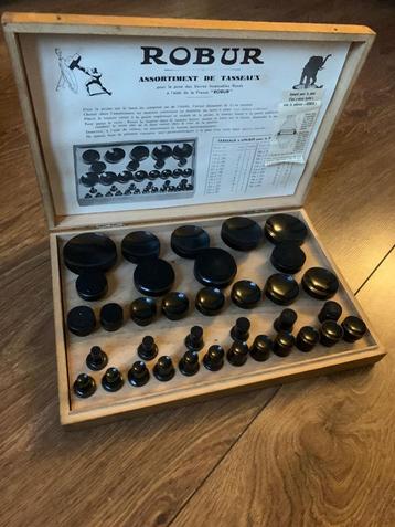 Robuur Glaspers uit horlogemakersvakschool hoorn  De pers is beschikbaar voor biedingen