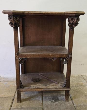Prachtig antiek brocante kloosterkastje beschikbaar voor biedingen