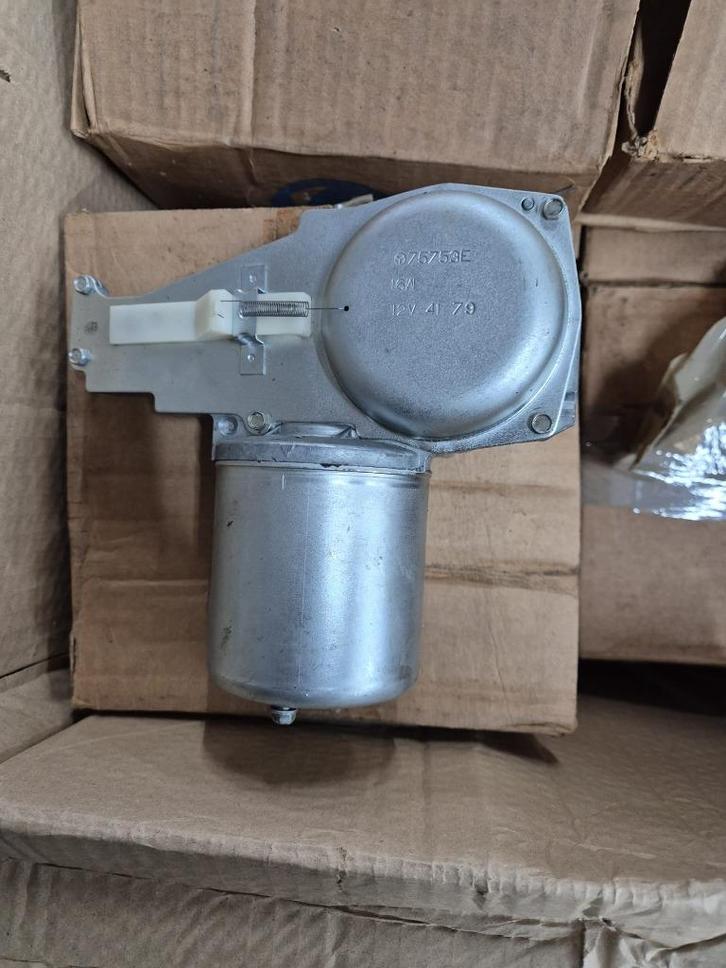 Lucas 16W ruitenwissermotor NOS/Nieuw, Auto-onderdelen, Dashboard en Schakelaars, Mini, MG, Rover, Jaguar, Austin, Bentley, Triumph