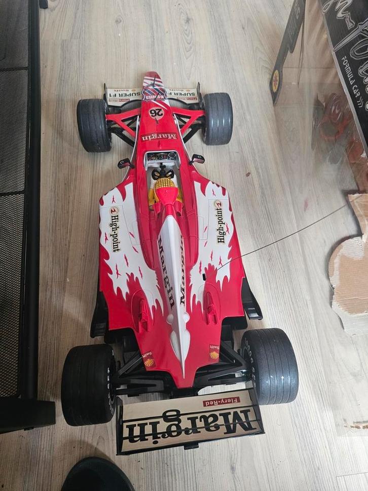 Xin Qiang F1 Rc Car 1:6 in topstaat Vintage compleet, Hobby en Vrije tijd, Modelbouw | Radiografisch | Auto's, Zo goed als nieuw