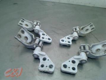 Scharnierset van een Peugeot Partner beschikbaar voor biedingen