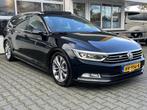 Volkswagen Passat Variant 1.6 TDI R-Line Panoramadak Virtual, Auto's, Volkswagen, Gebruikt, 4 cilinders, Lichtsensor, Leder en Stof