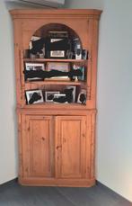 Grenen hoekkast, Ophalen