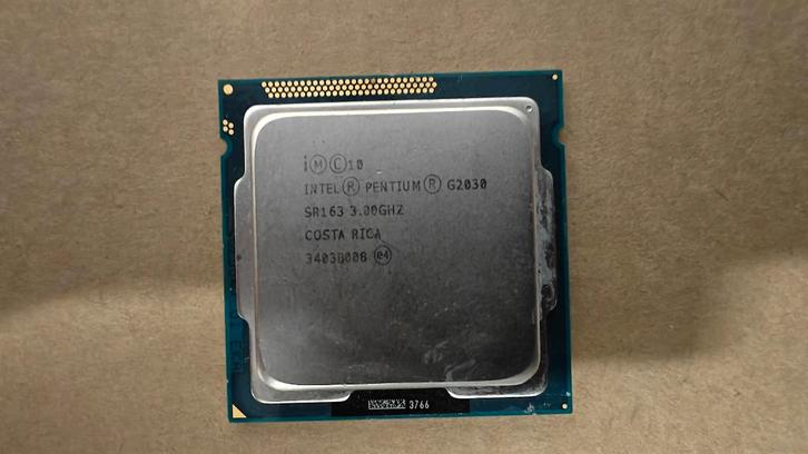 €3 DEAL Intel Pentium G2030 2 cores LGA 1155 3 Ghz, Computers en Software, Processors, Gebruikt, 2-core, 4-core, 2 tot 3 Ghz, Ophalen of Verzenden